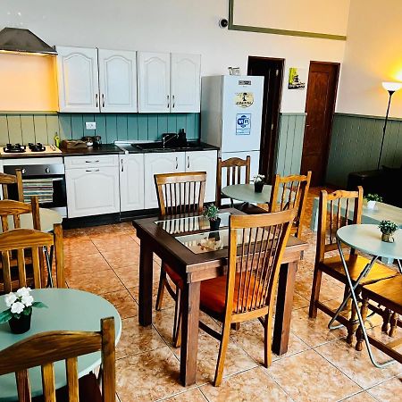 El Jardin De Iris Bed & Breakfast Santa Cruz de Tenerife Bagian luar foto