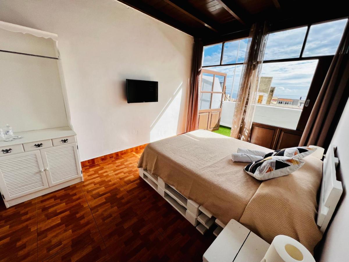 El Jardin De Iris Bed & Breakfast Santa Cruz de Tenerife Bagian luar foto